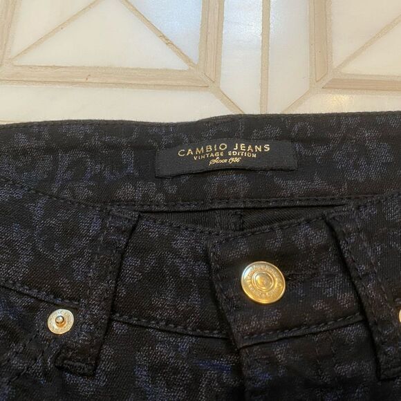 Cambio Parla Jeans with Black Stencil Design - Picture 13 of 14